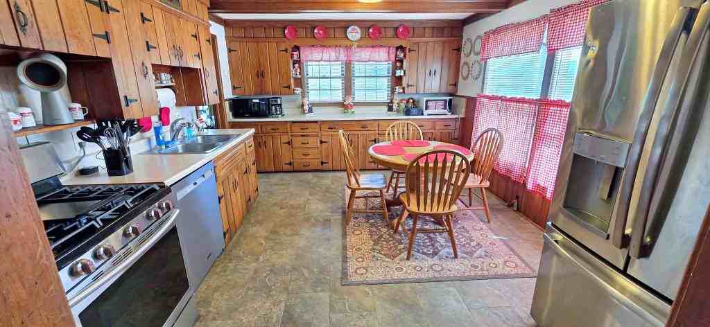 15107 Lincoln Blvd - Photo 5 of 13