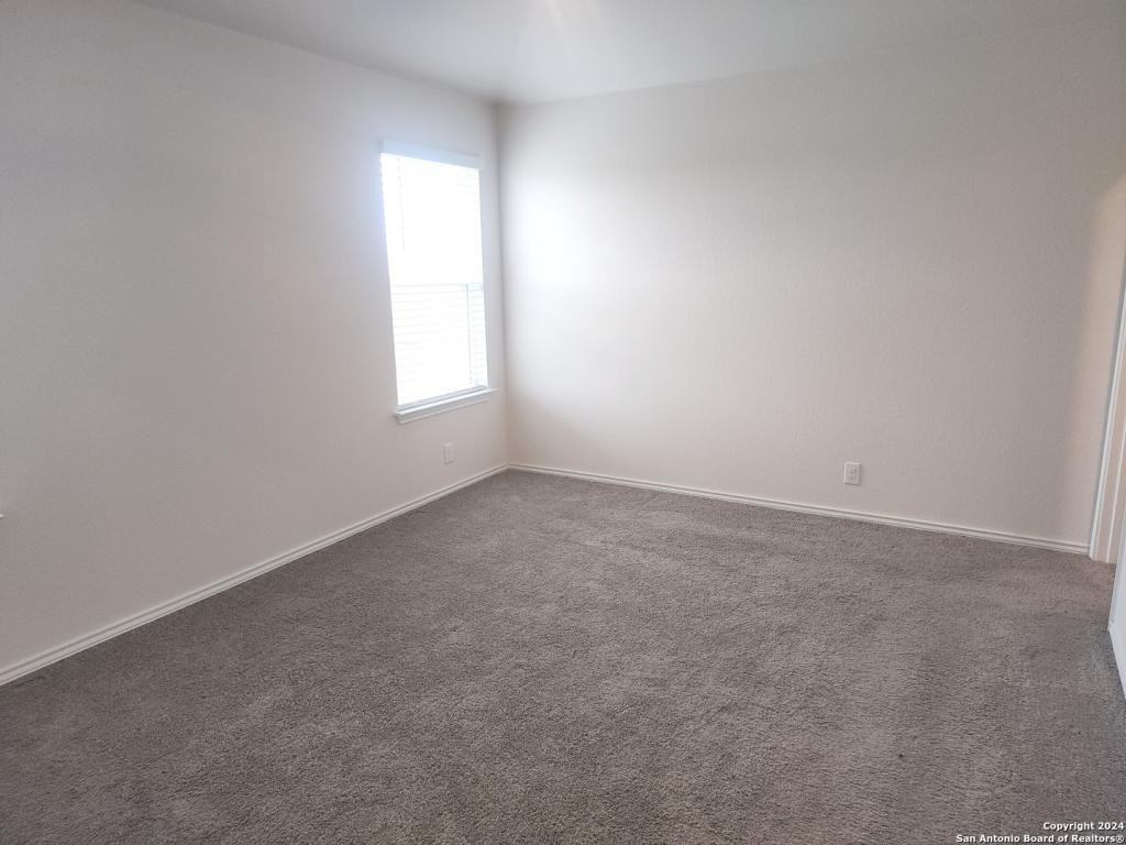 405 Middle Green Loop - Photo 5 of 10