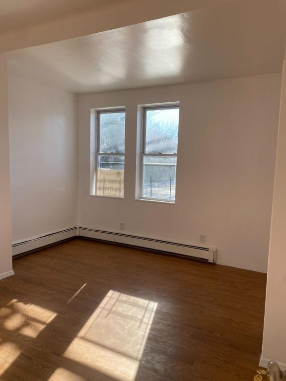 155 Lake Ave - Photo 4 of 10