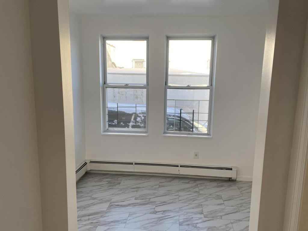 155 Lake Ave - Photo 6 of 10