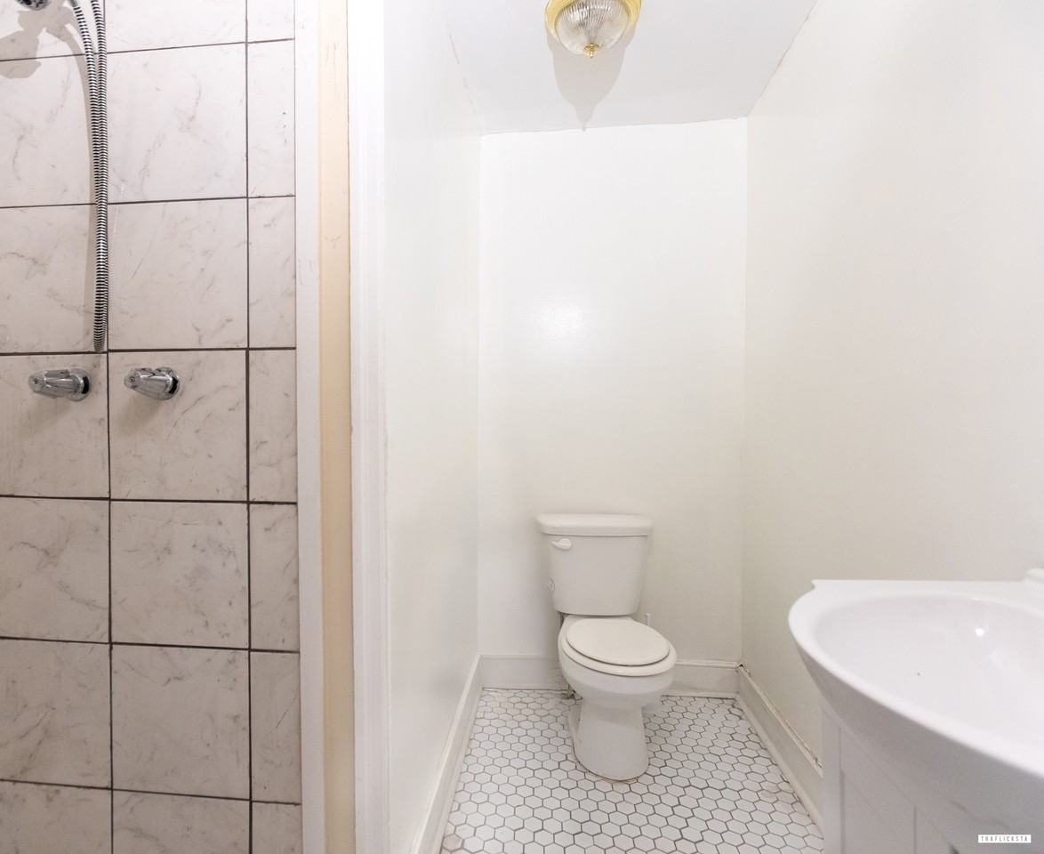 79 Rose Dr #101 - Photo 5 of 14