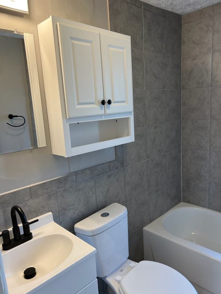 539 Telford Ave #D - Photo 7 of 7