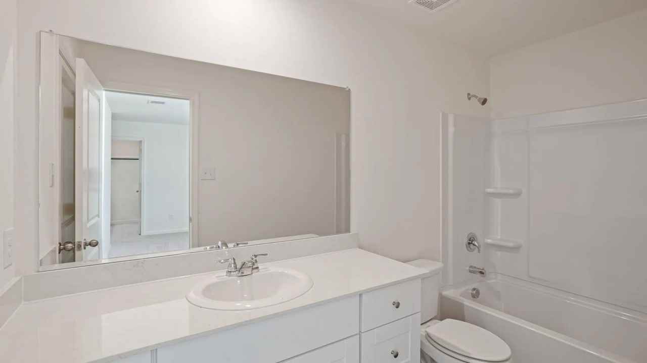 400 Portsmouth Dr - Photo 3 of 26