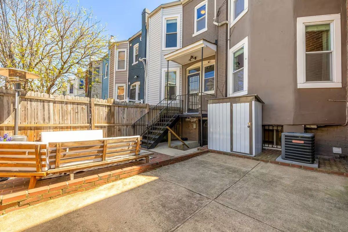 637 Keefer Pl Nw - Photo 6 of 24