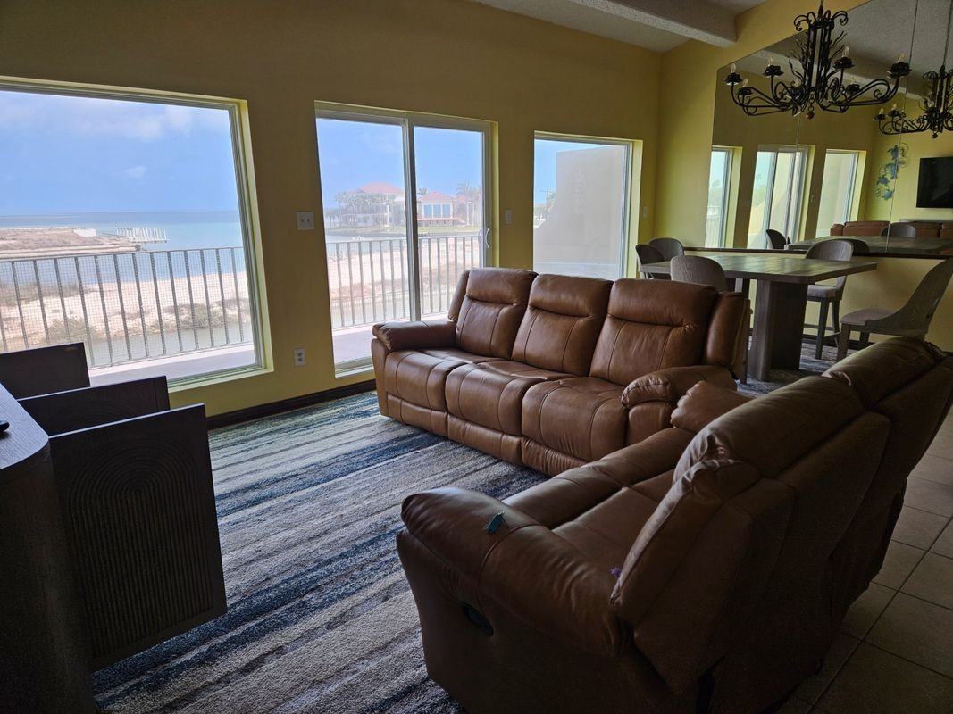 1336 Harbor Island Dr