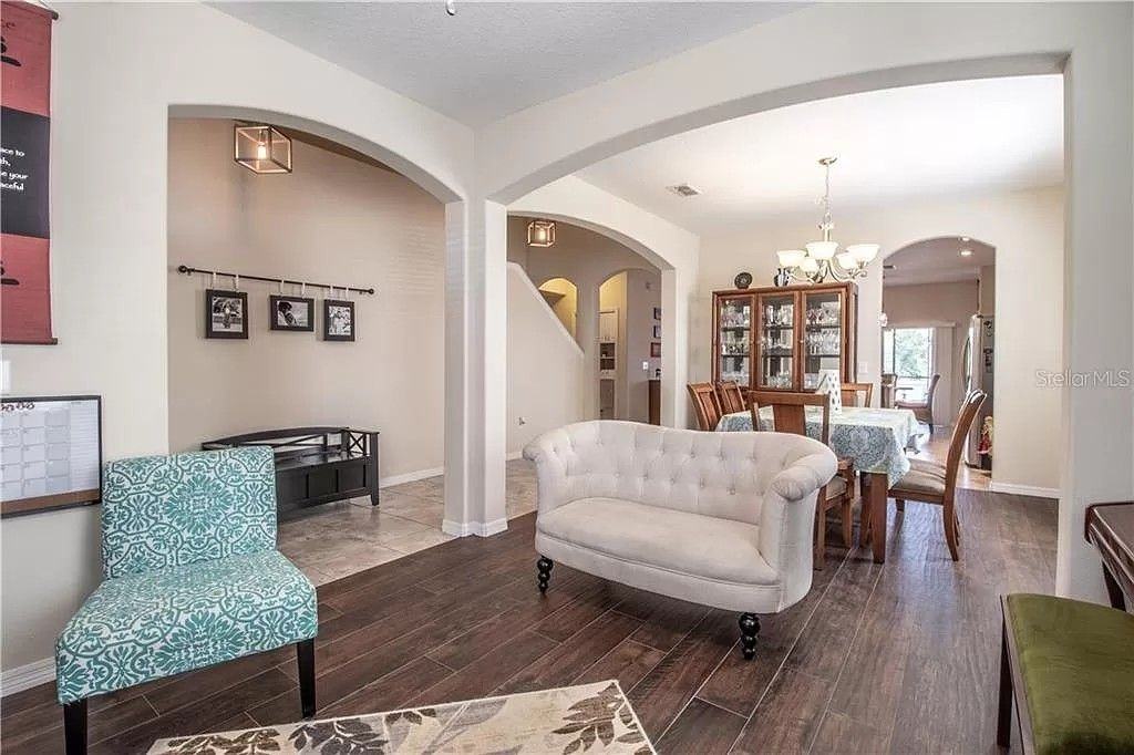 11322 Hascroft Forest Ct - Photo 3 of 26
