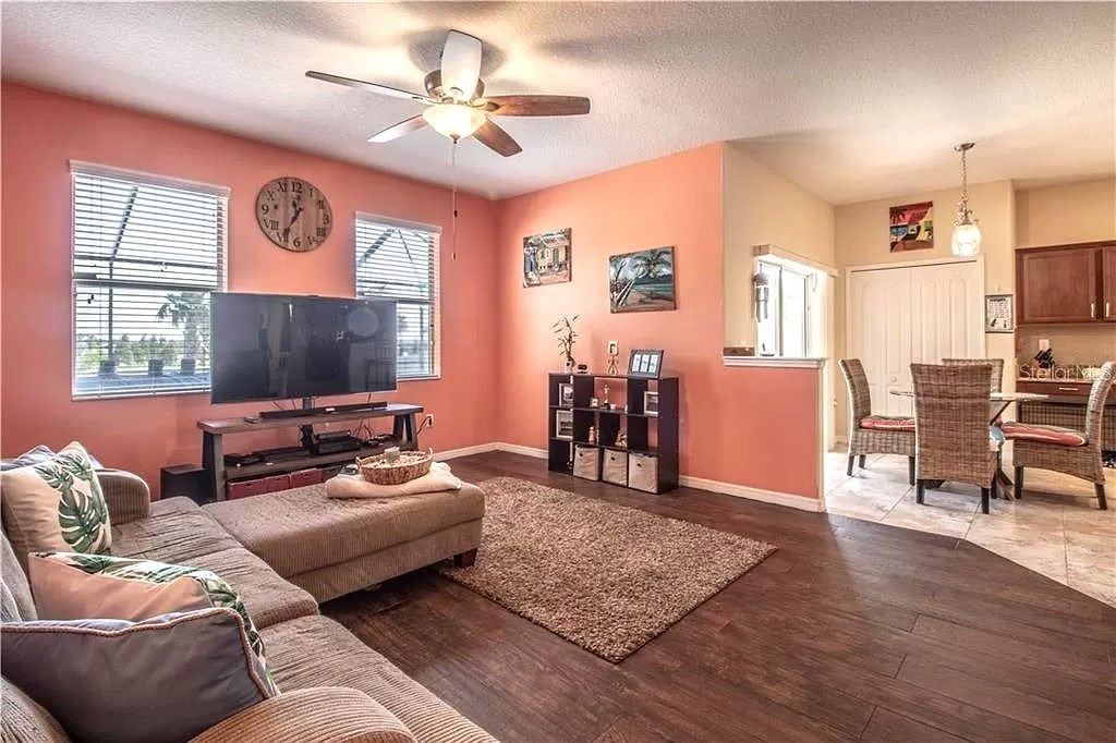11322 Hascroft Forest Ct - Photo 6 of 26