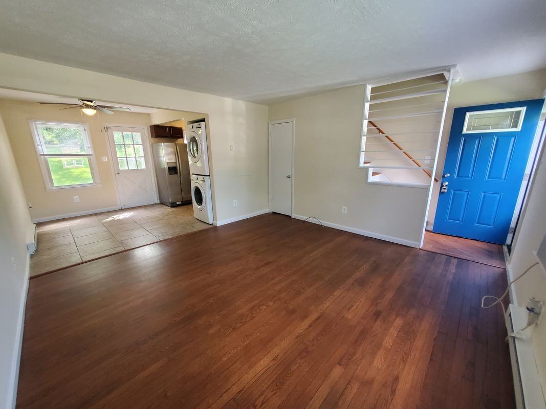 422 Viscose Ave - Photo 3 of 14