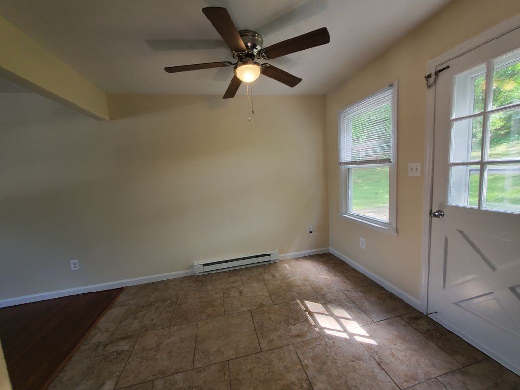 422 Viscose Ave - Photo 5 of 14