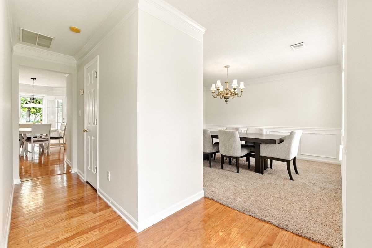 5745 Crystal Springs Way - Photo 4 of 36