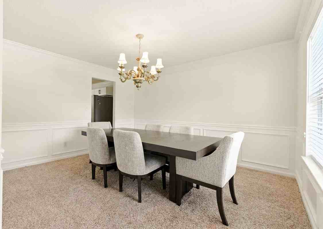 5745 Crystal Springs Way - Photo 5 of 36