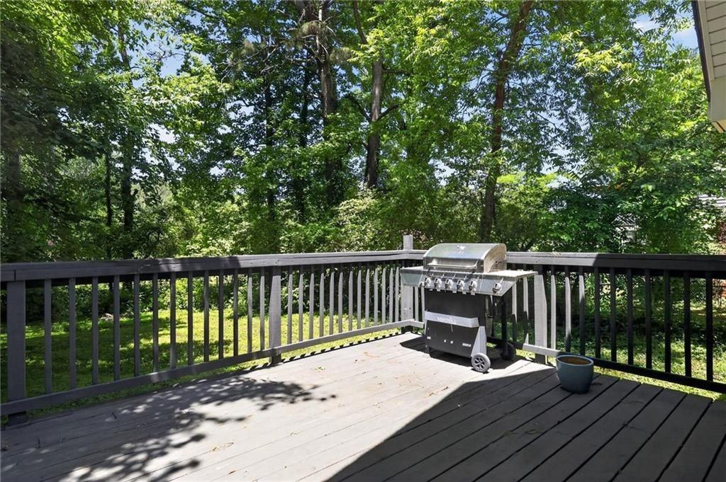 1480 Edinburgh Dr - Photo 2 of 16