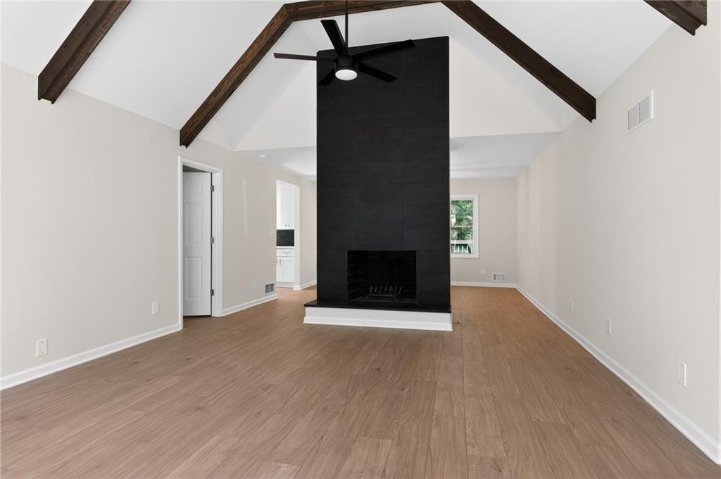 1480 Edinburgh Dr - Photo 4 of 16