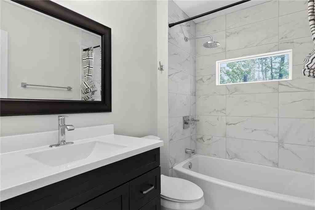 1480 Edinburgh Dr - Photo 7 of 16