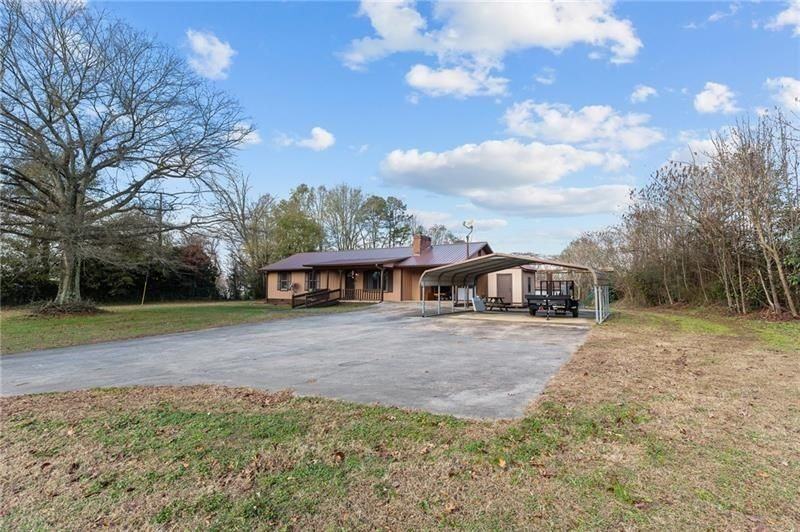 3685 Settingdown Rd - Photo 2 of 39