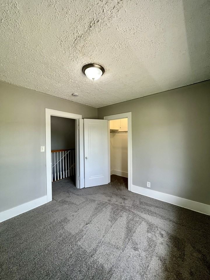 1 160 - Photo 2 of 21