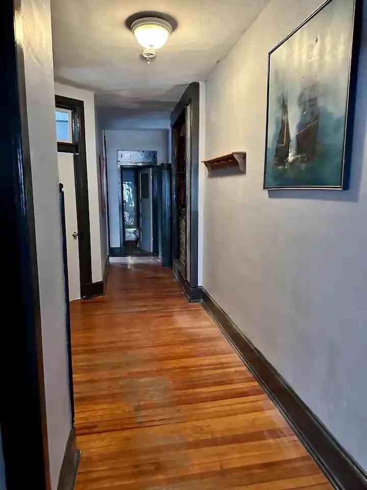 220 E State St #4 - Photo 4 of 11