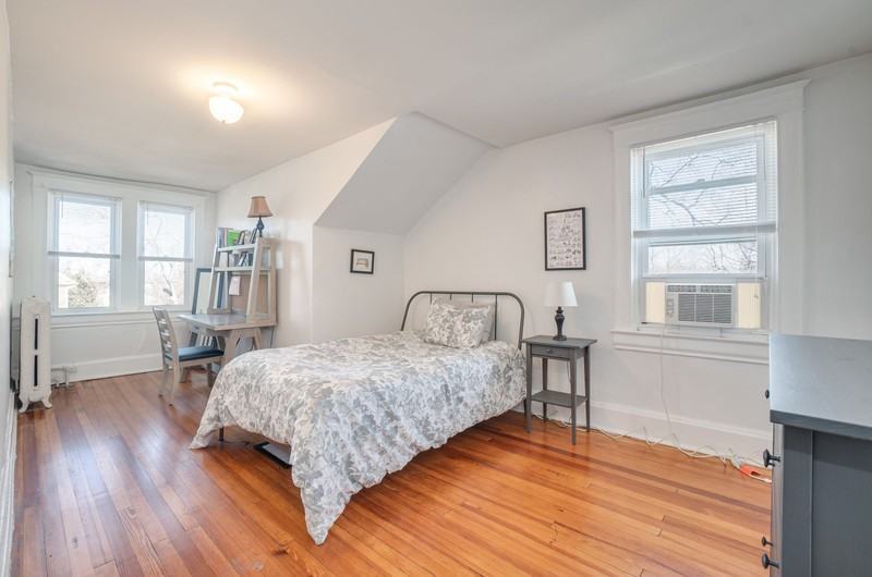 2310 Sulgrave Ave #3 - Photo 4 of 15