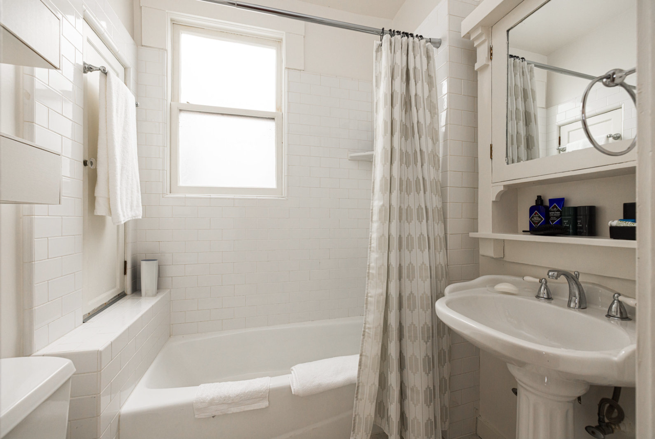 Pine St #44 - Photo 4 of 15