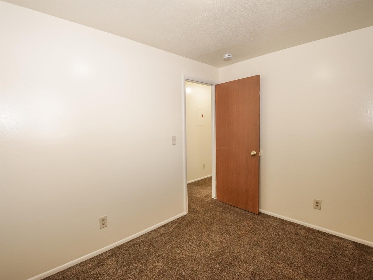 875 Westsouth #4 - Photo 4 of 20