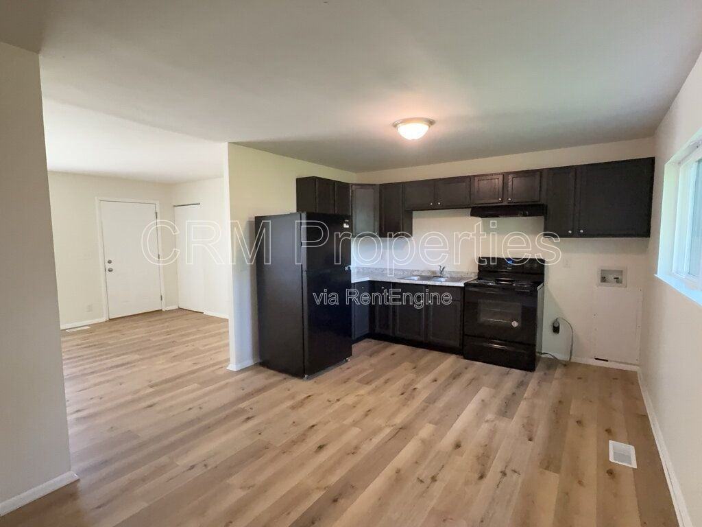 8501 Athens Ct - Photo 5 of 17