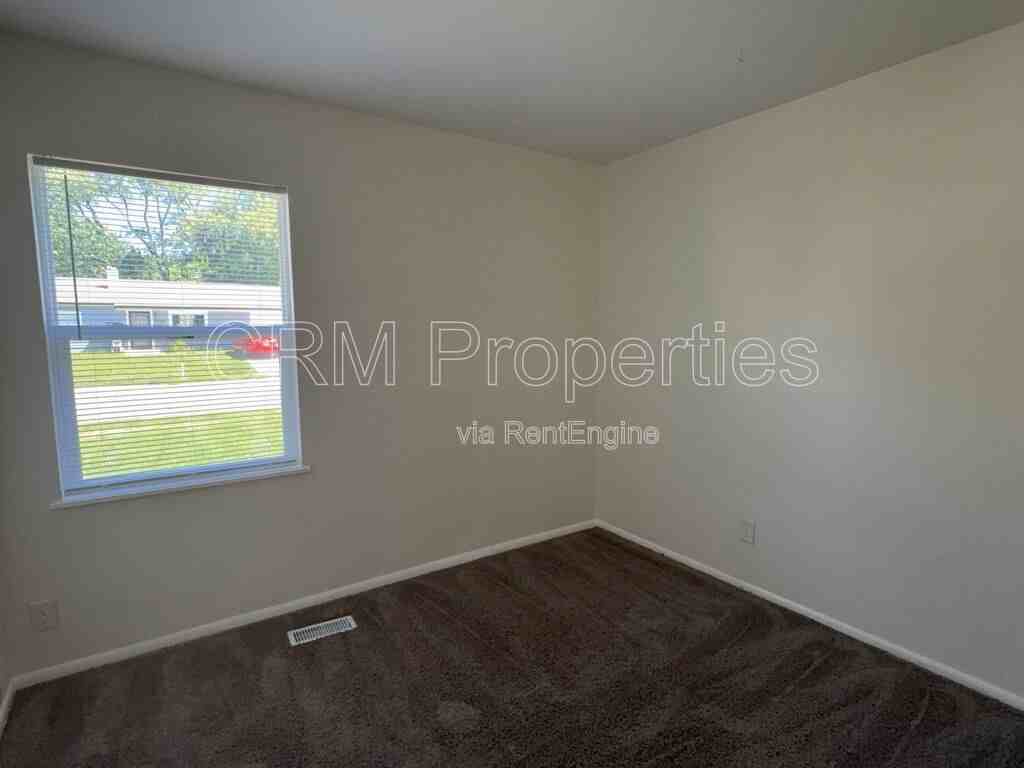 8501 Athens Ct - Photo 7 of 17