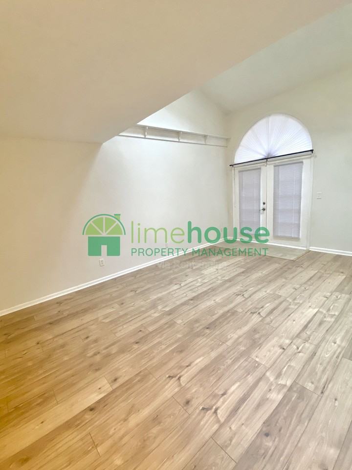 905 Saint Andrews Reach #B - Photo 7 of 14