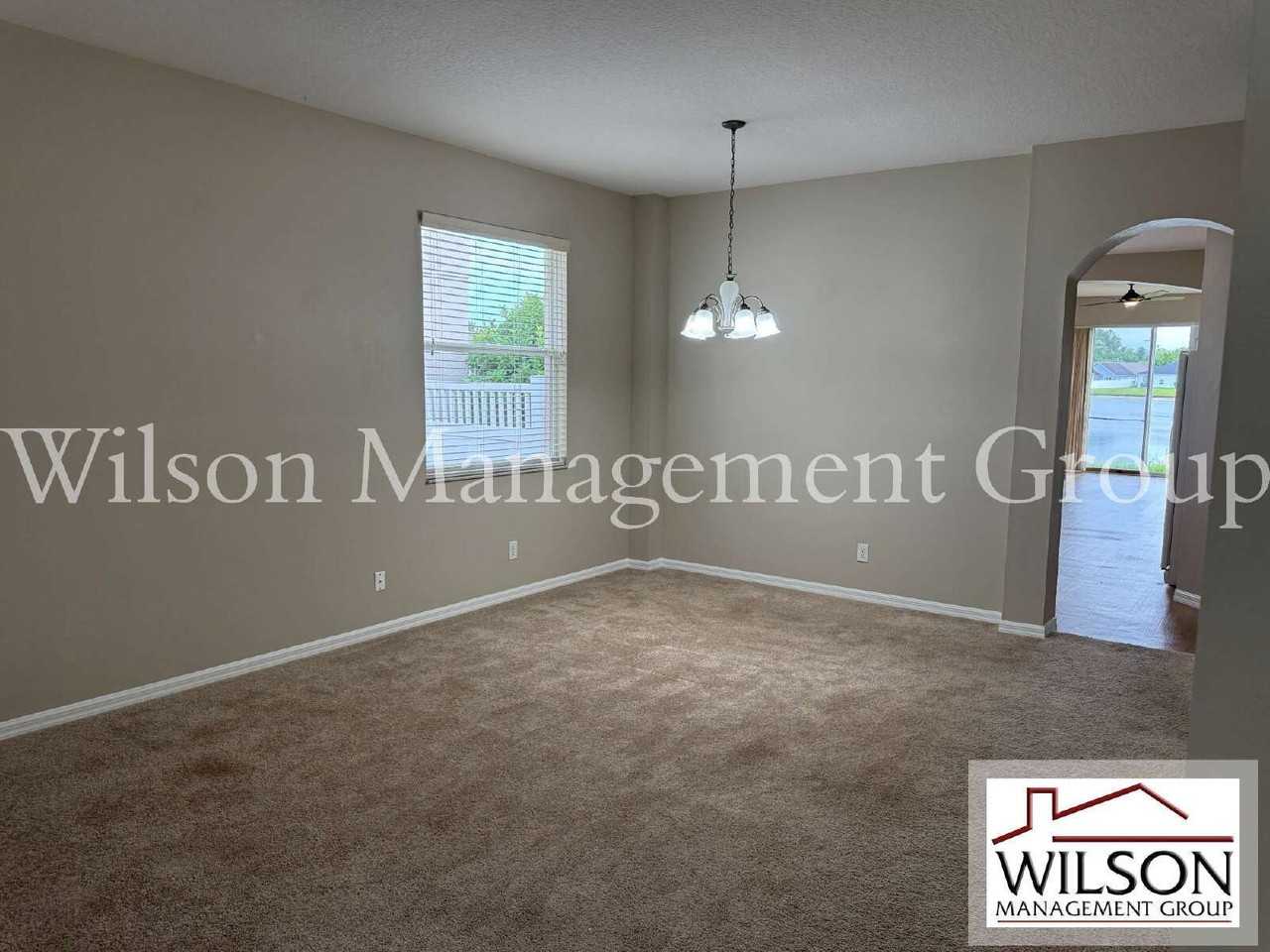 5004 Adair Oak Dr - Photo 5 of 37