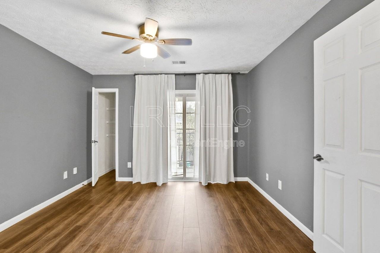 8439 Grand Trevi Dr - Photo 6 of 16