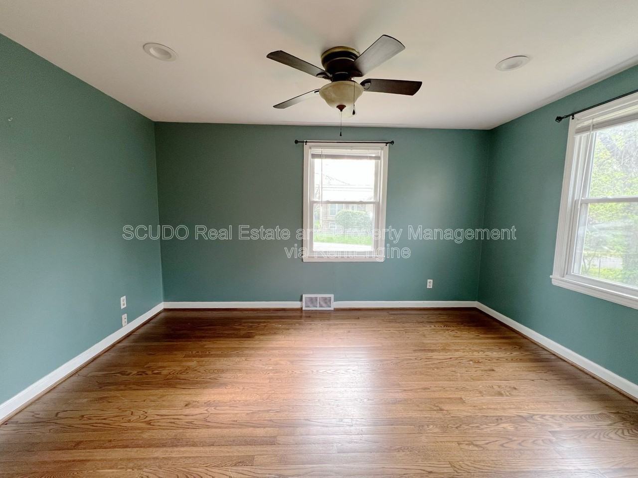 6008 Melrose Ln - Photo 6 of 14