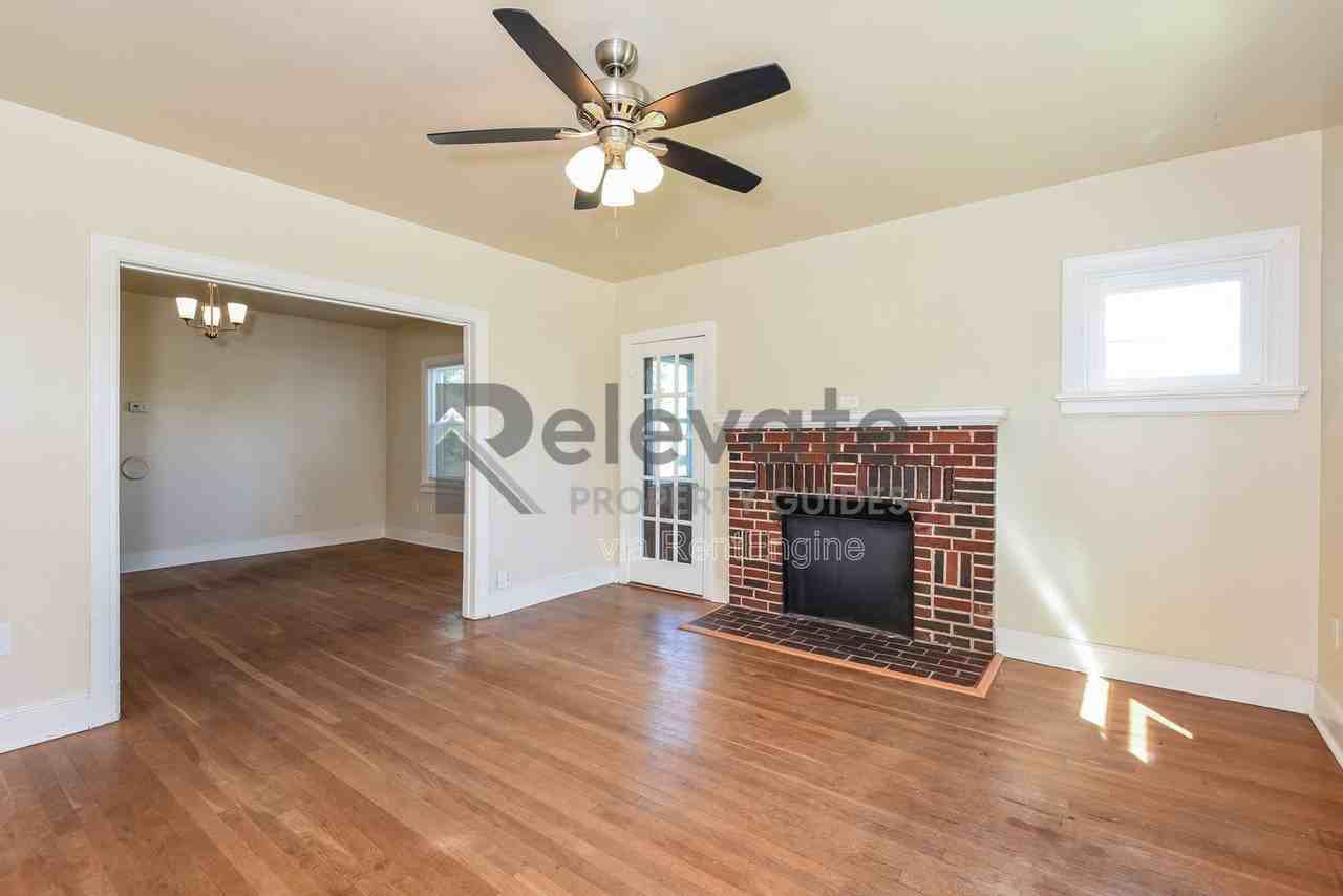 21100 Chesterfield Ave - Photo 3 of 17