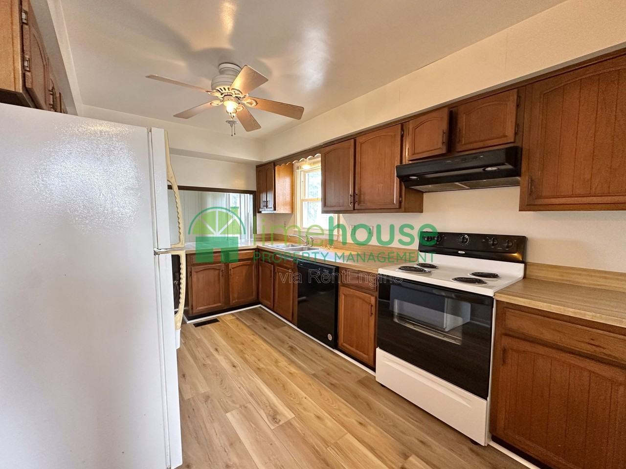 4420 Ocean View Ave - Photo 6 of 28