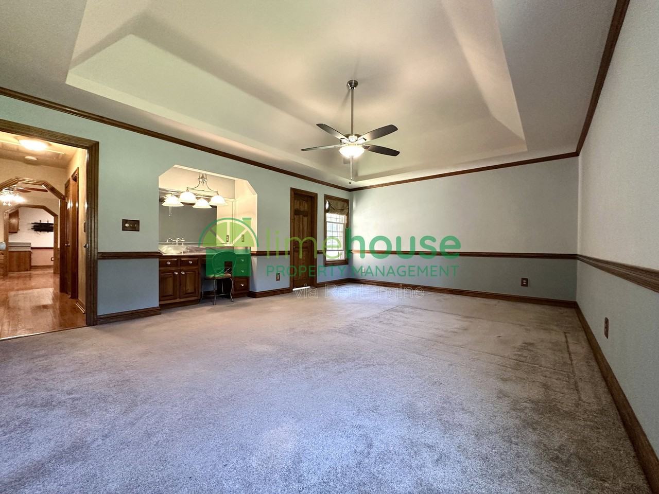 700 Middle Ridge Dr - Photo 5 of 20