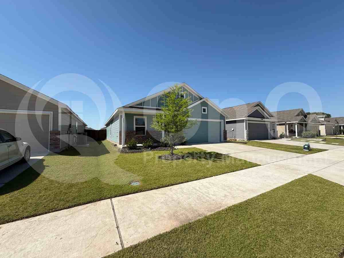 403 Ashbrook Way - Photo 3 of 34