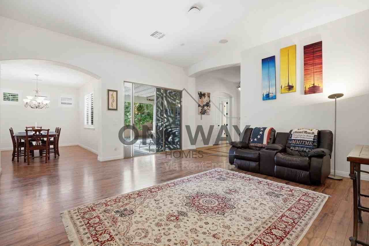 587 E Benrich Dr - Photo 7 of 45
