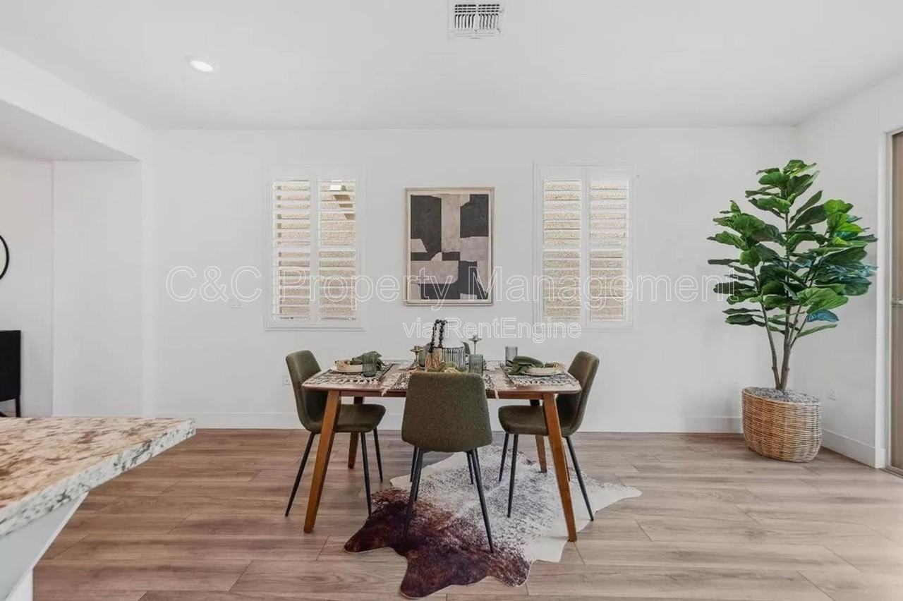 8883 Solo Way - Photo 5 of 28