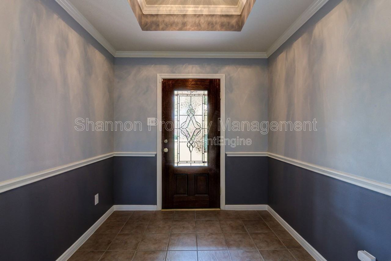 3403 Kerr Ln - Photo 5 of 40