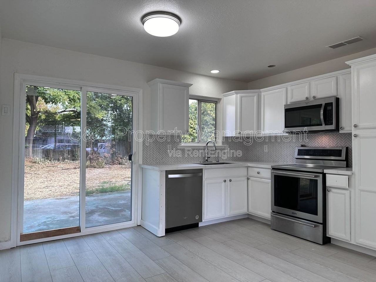 8709 Sangria Ct - Photo 4 of 13