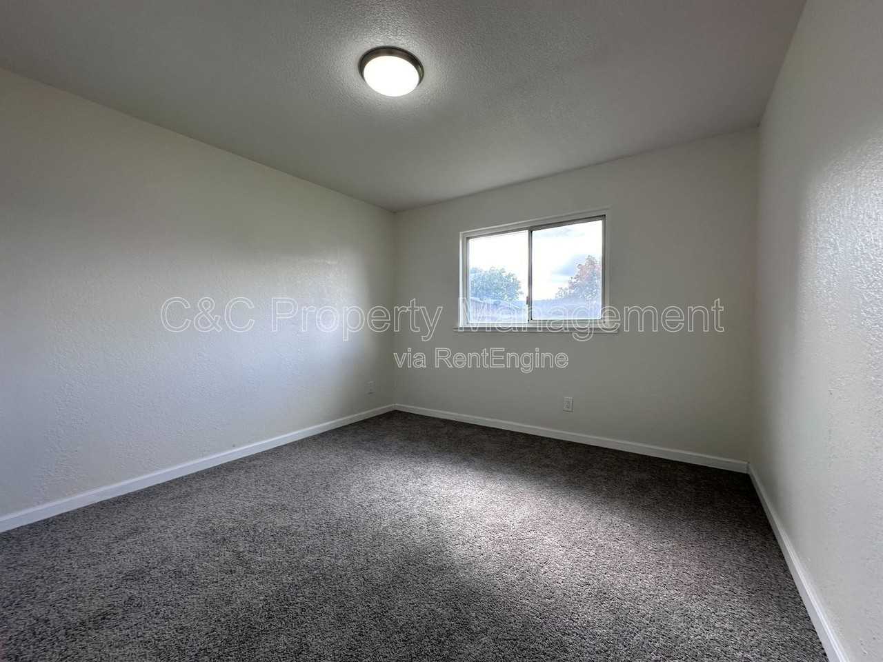 8709 Sangria Ct - Photo 5 of 13