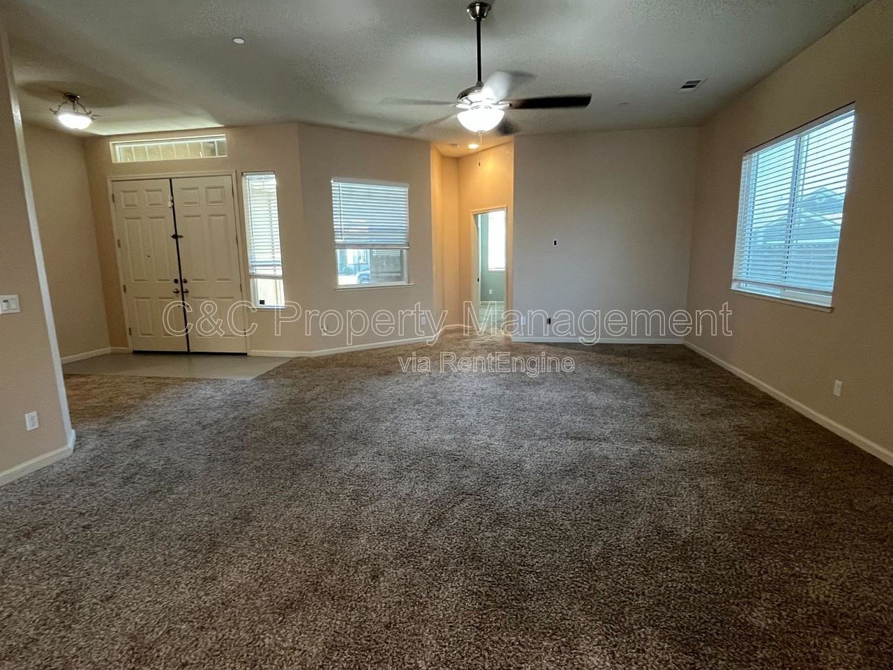335 Parliament Way - Photo 2 of 15