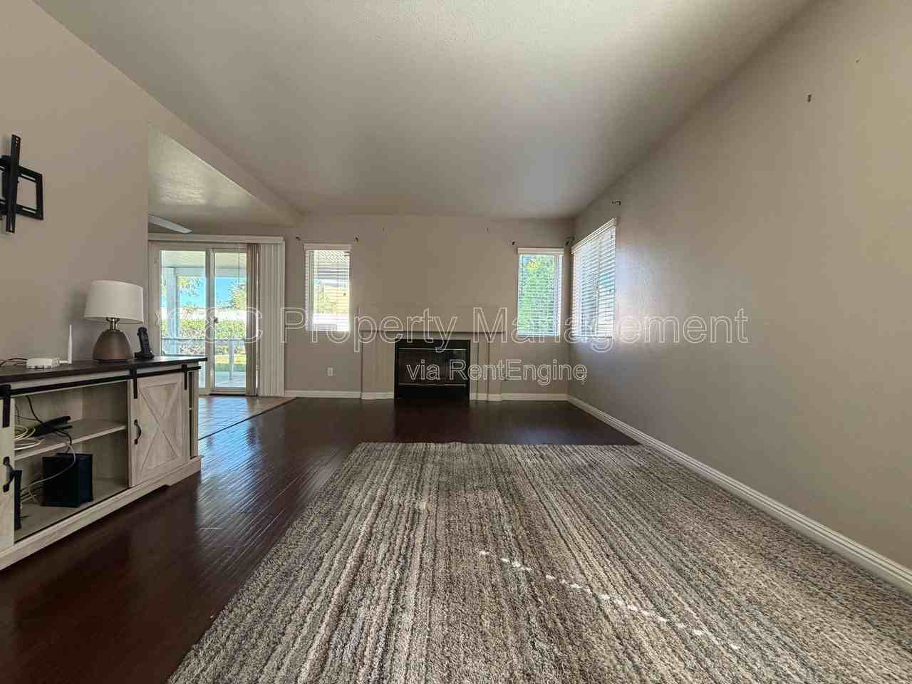 25052 Calle Viejo - Photo 7 of 19