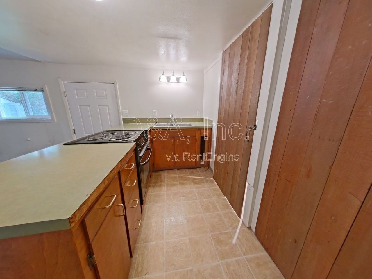 434 Nw 17th St #B - Photo 4 of 13