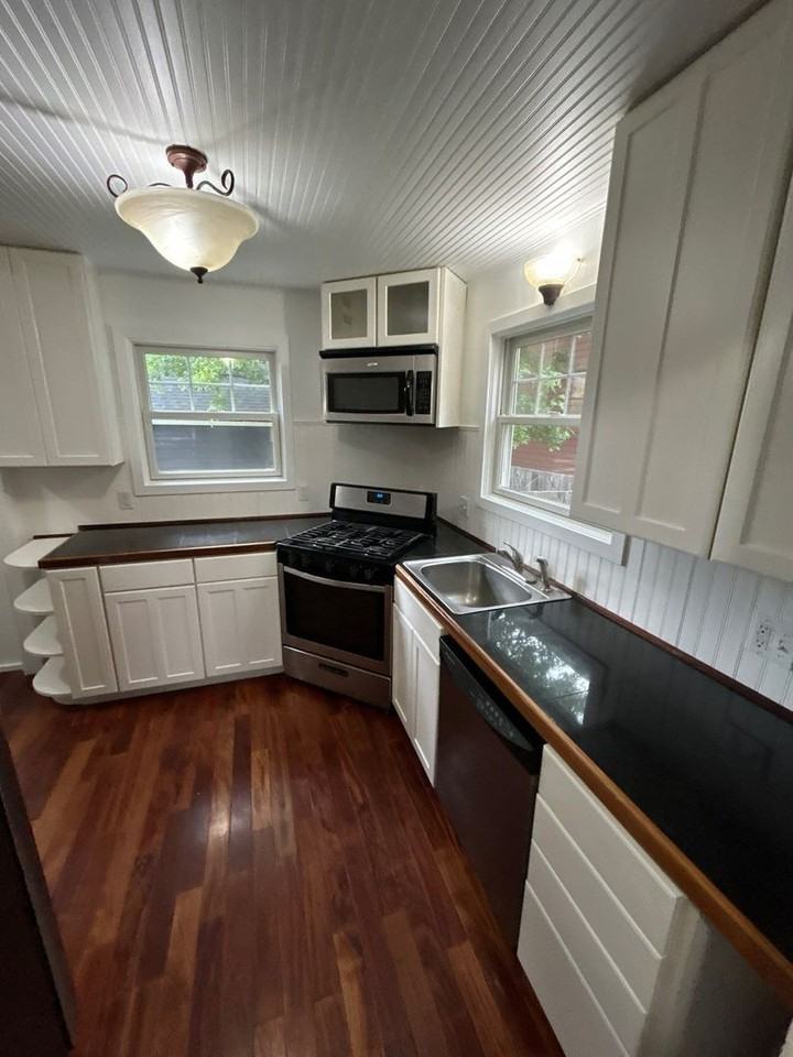 422 Sw 9th St - Photo 6 of 23