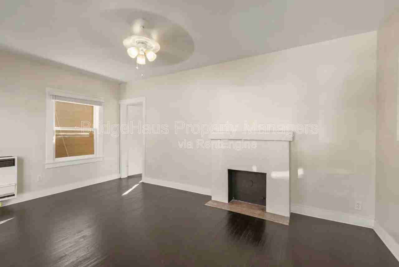 3069 Grape St #A - Photo 2 of 10