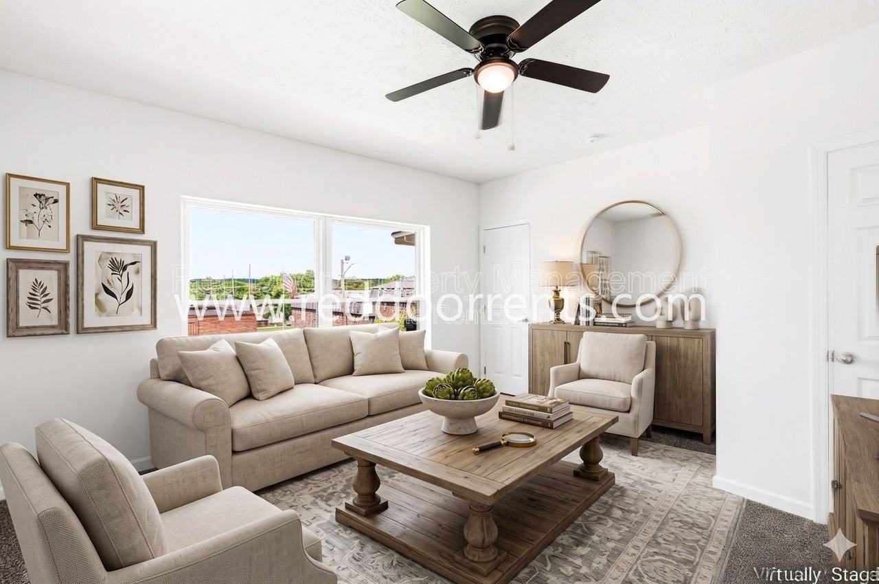 389 S Main St #D - Photo 2 of 43