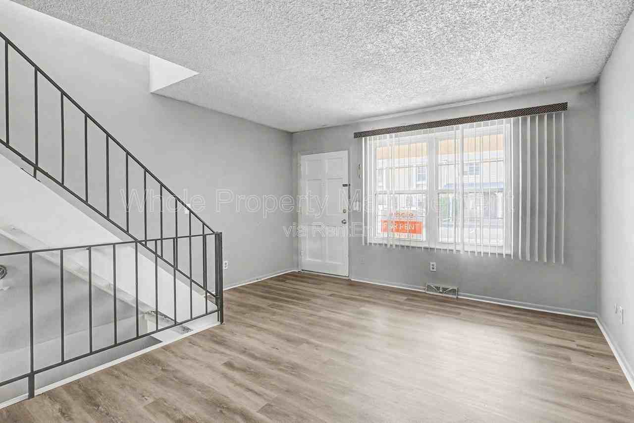 8911 Field St - Photo 4 of 30