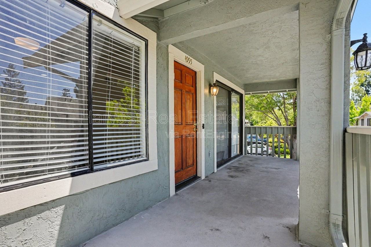 4995 Conway Ter #1 - Photo 4 of 19