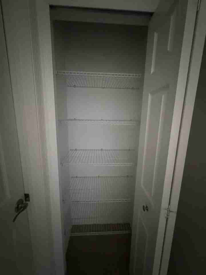 2304 Ne 6th St - Photo 4 of 15