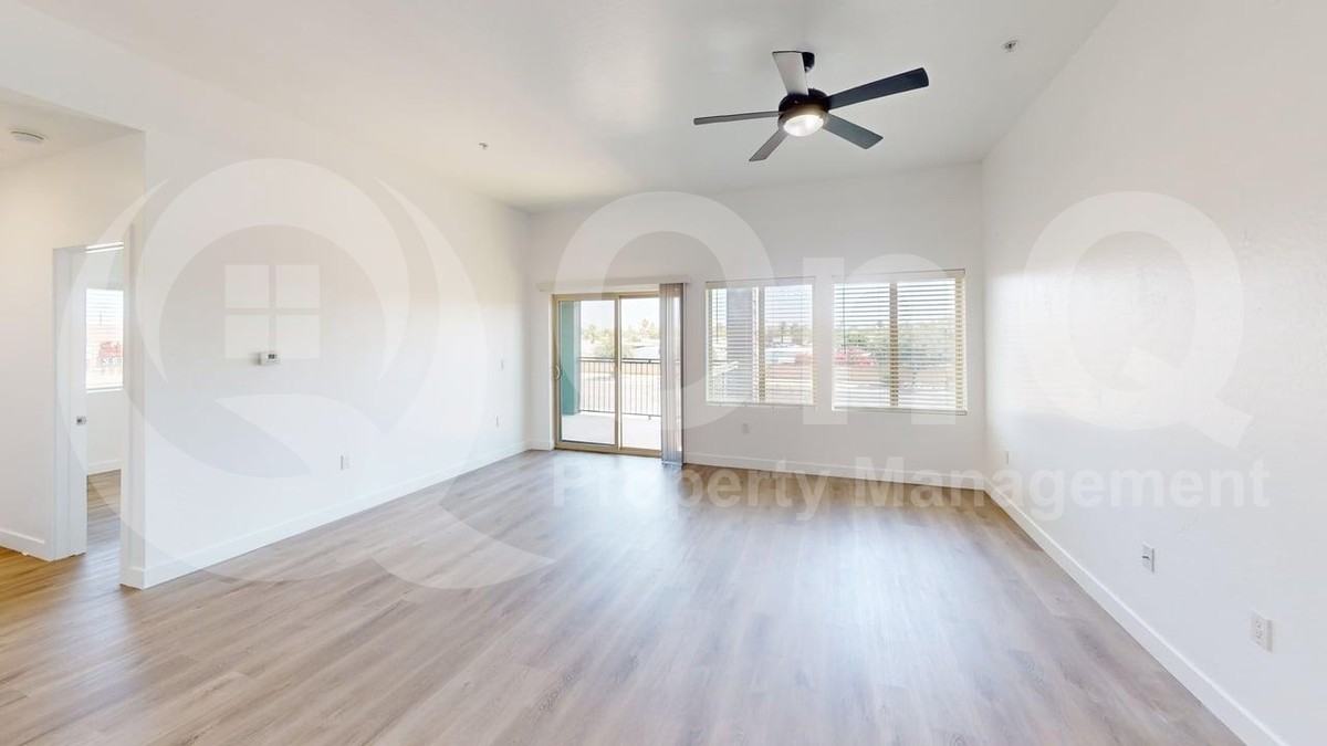 N 67th Ave #207 - Photo 6 of 31
