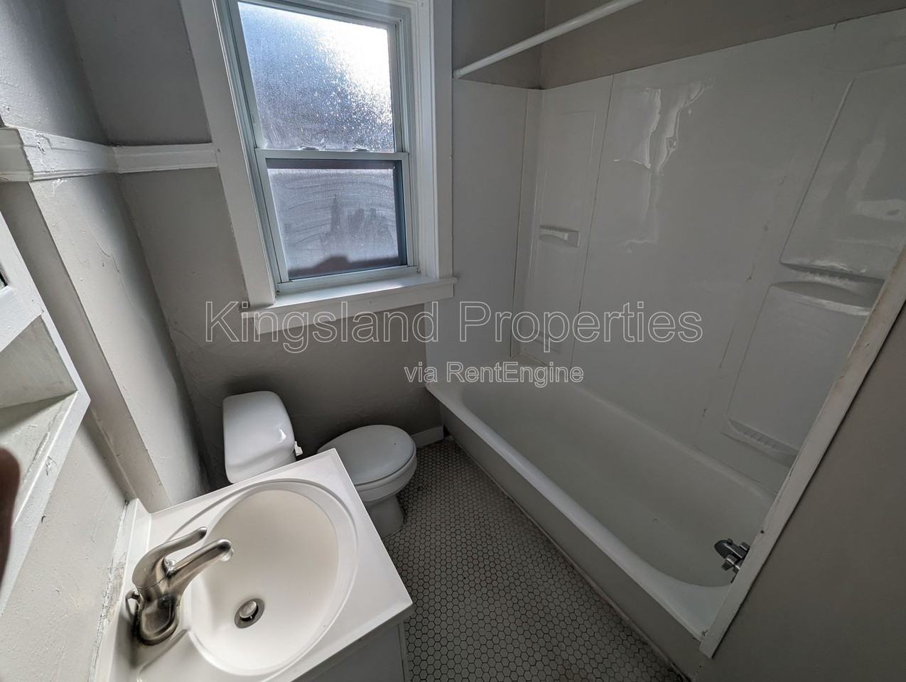5026 Chippewa St #A - Photo 7 of 11